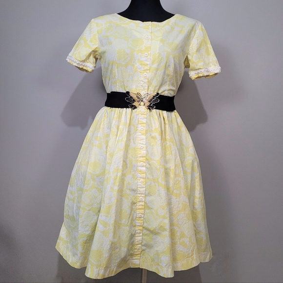 Lilly Pulitzer Dresses & Skirts - 1980s Lilly Pulitzer yellow floral dress Vintage Cotton Dresa